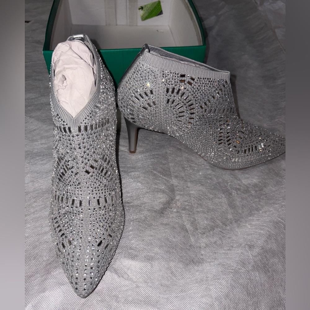 LAUREN LORRAINE SPARKLY BOOTS- SARAH-2 STUNNING, & COMFORTABLE! New in Box - Picture 3 of 7